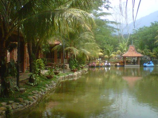 kampung turis karawang
